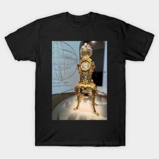 Astronomical pendulum of Passemant T-Shirt